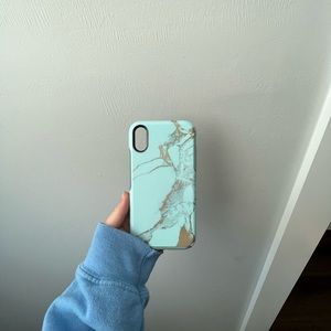 iPhone XR extra protection blue marble OtterBox case